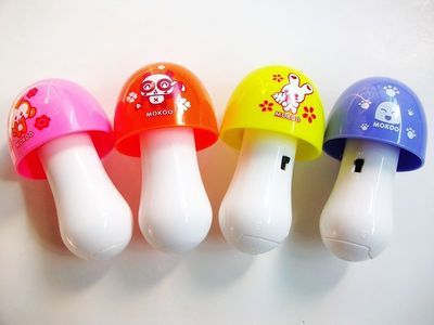 七彩蘑菇迷你風扇 時尚與實用的完美結合